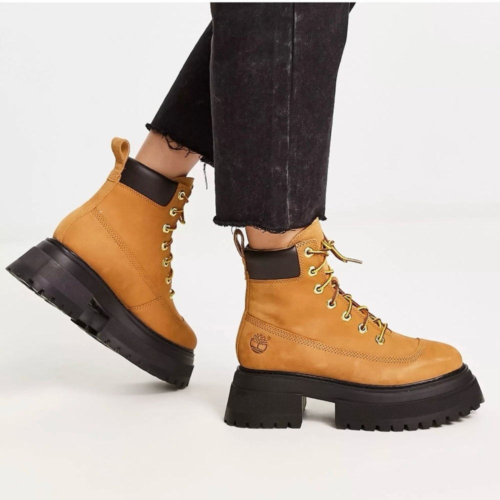 Timberland Sky 6” Women’s Platform Lace Wheat Boots Size 10 NEW